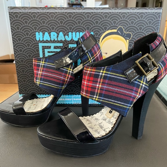Harajuku Lovers size 8 heels - Picture 1 of 6